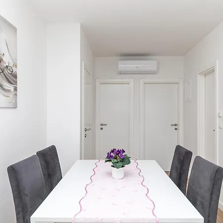 Sea View Apartment